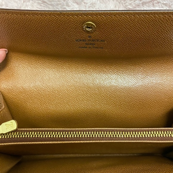 SOLD‼️Preloved Authentic LV Sarah - Picture 4 of 8